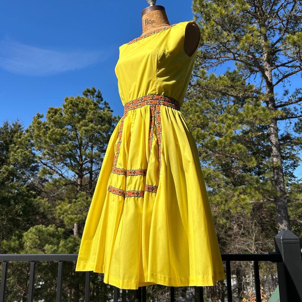 Vintage 60s Bold Yellow Embroidered Trim Full Skirt Dirndl Sun Dress XS